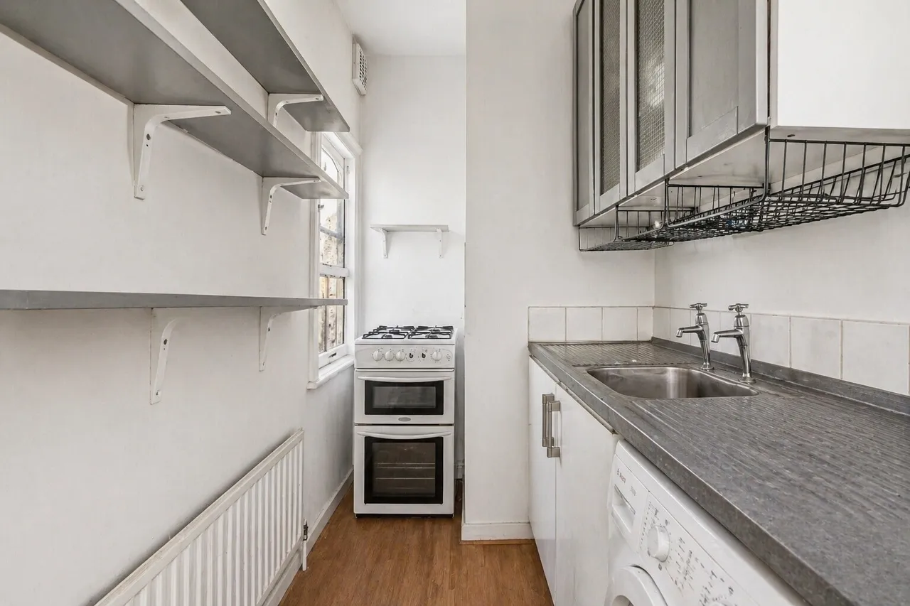 Offerton Road, London, SW4, photo 6