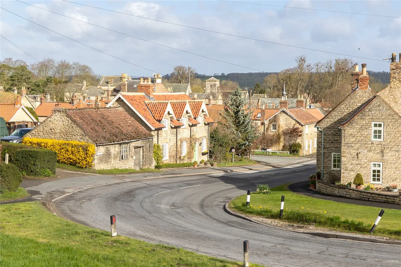 High Street, Hovingham, York, North Yorkshire, YO62 4LA, photo 17