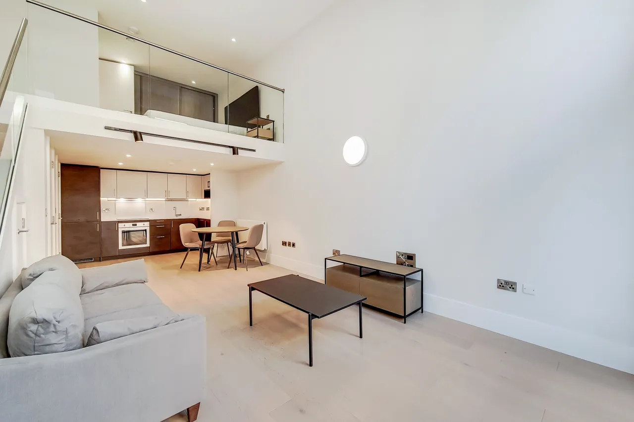 Flat 3, Galleon Court, Charter Place, Hounslow, photo 6