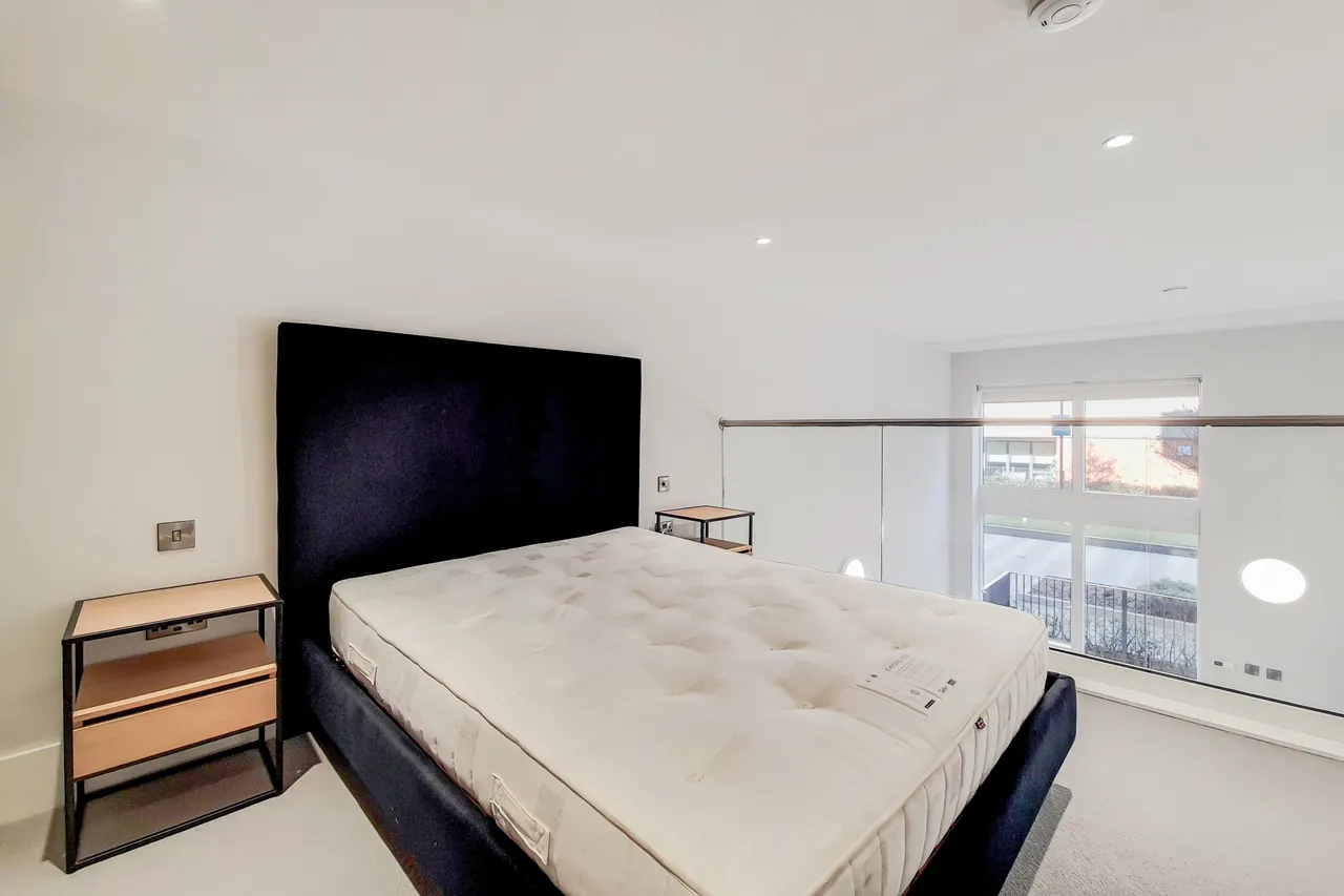 Flat 3, Galleon Court, Charter Place, Hounslow, photo 12