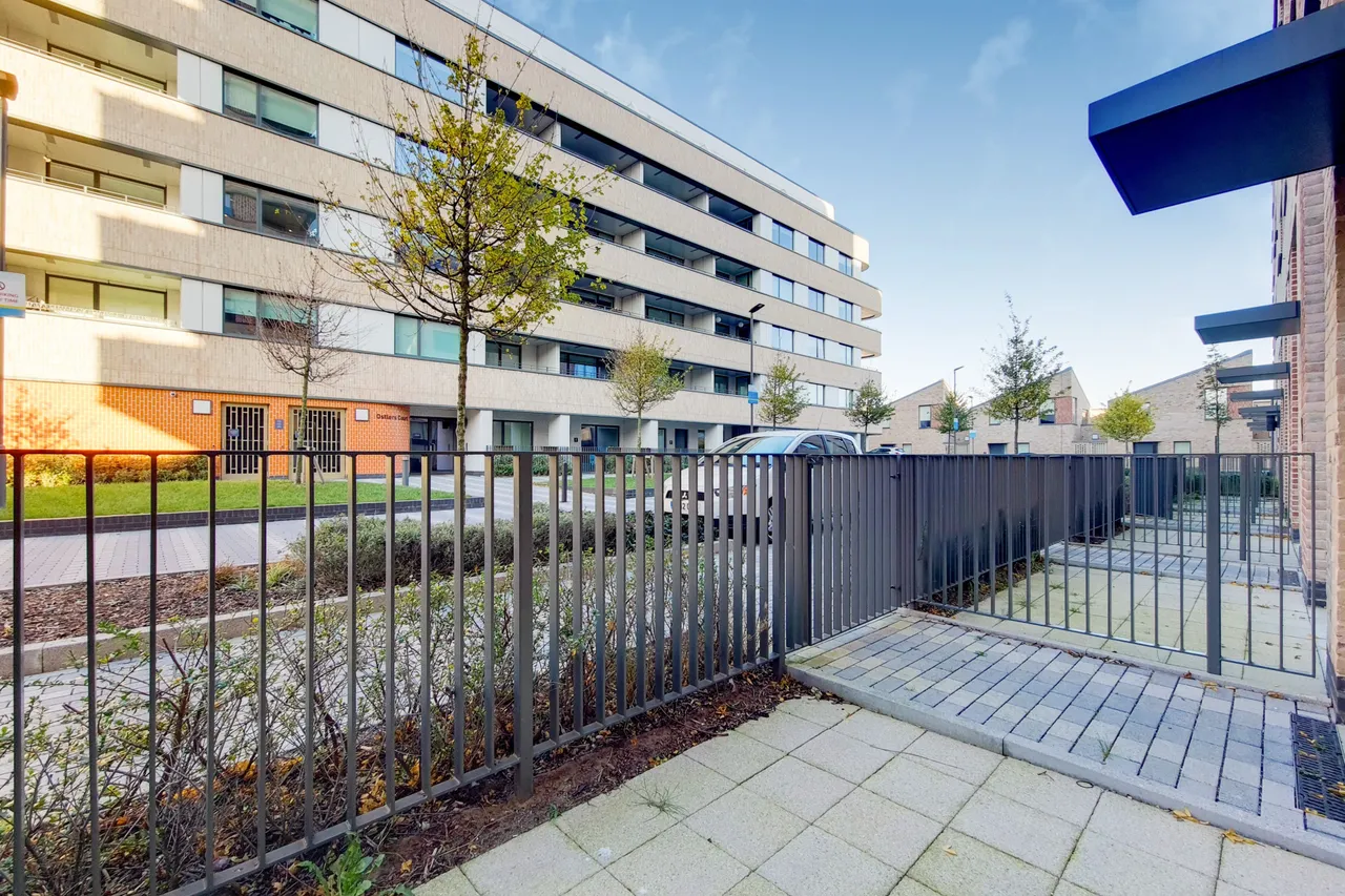 Flat 3, Galleon Court, Charter Place, Hounslow, photo 9