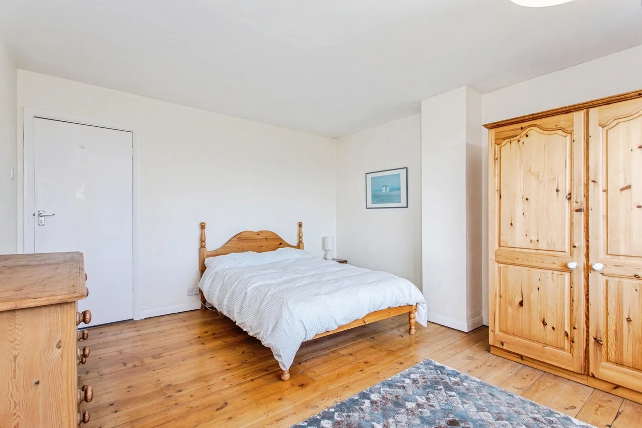 Vaughan Avenue, Southend-on-Sea, Essex, SS2, photo 16