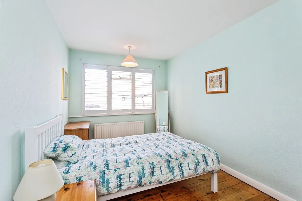 Vaughan Avenue, Southend-on-Sea, Essex, SS2, photo 9