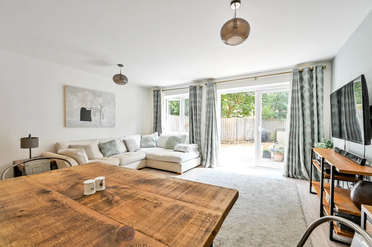 3 Jacobs Green, Guildford, photo 4
