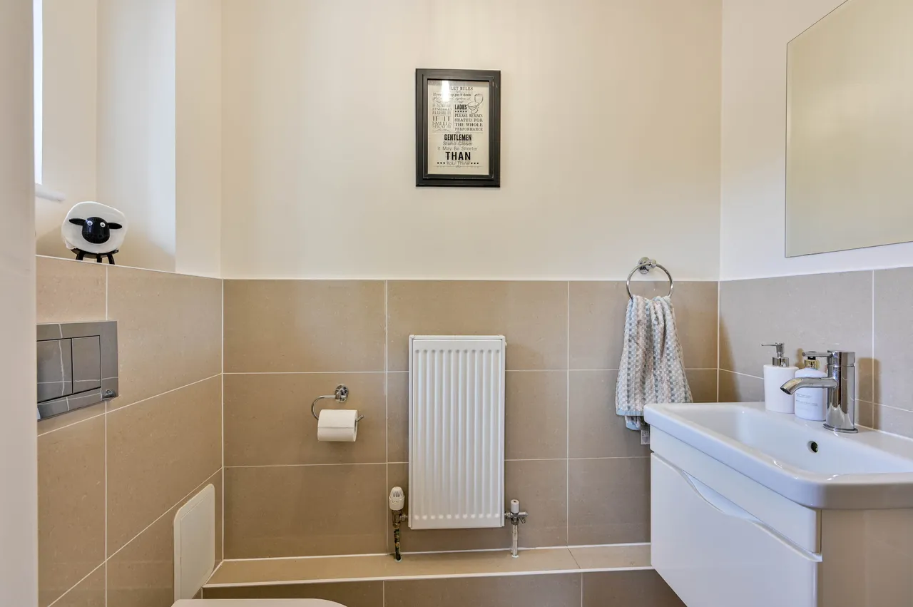 3 Jacobs Green, Guildford, photo 8