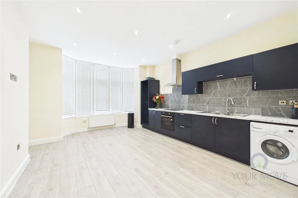 1 bed property to rent — Billing Road, Northampton, Northamptonshire, NN1