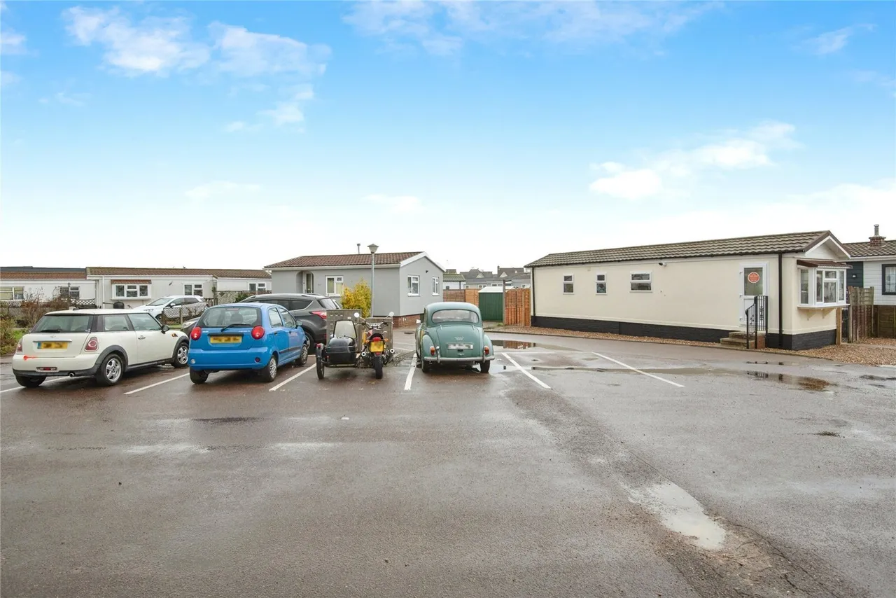 Three Star Park, Bedford Road, Lower Stondon, Henlow, SG16, photo 14