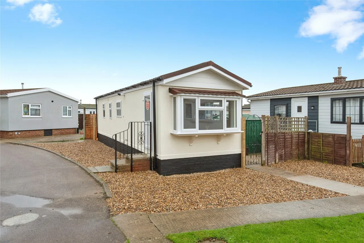Three Star Park, Bedford Road, Lower Stondon, Henlow, SG16, photo 15