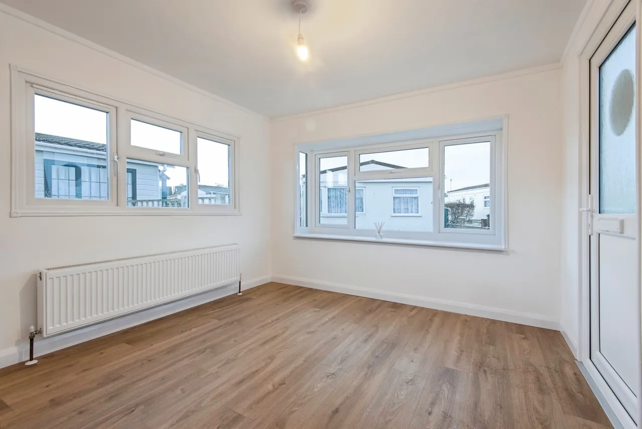 Three Star Park, Bedford Road, Lower Stondon, Henlow, SG16, photo 26