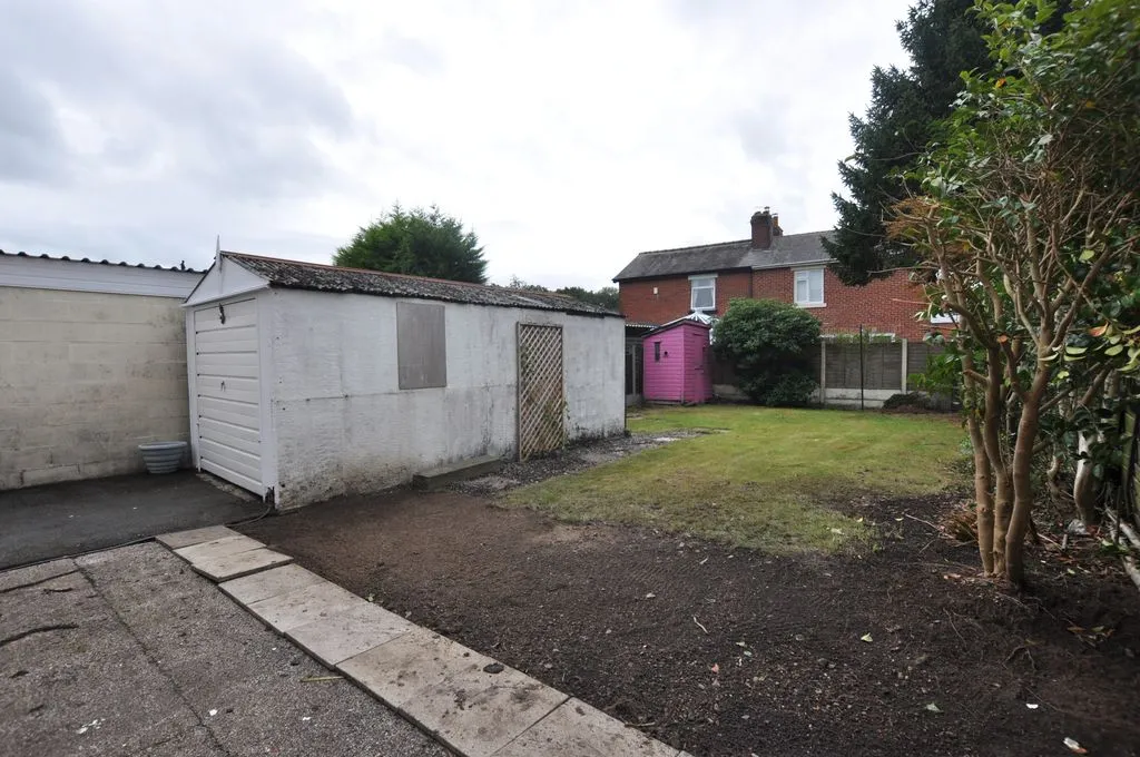 To LetLighthurst Lane, Chorley, photo 13