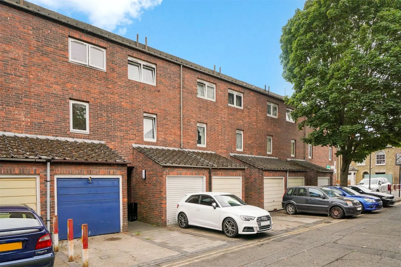 Westacott Close, London, N19, photo 2