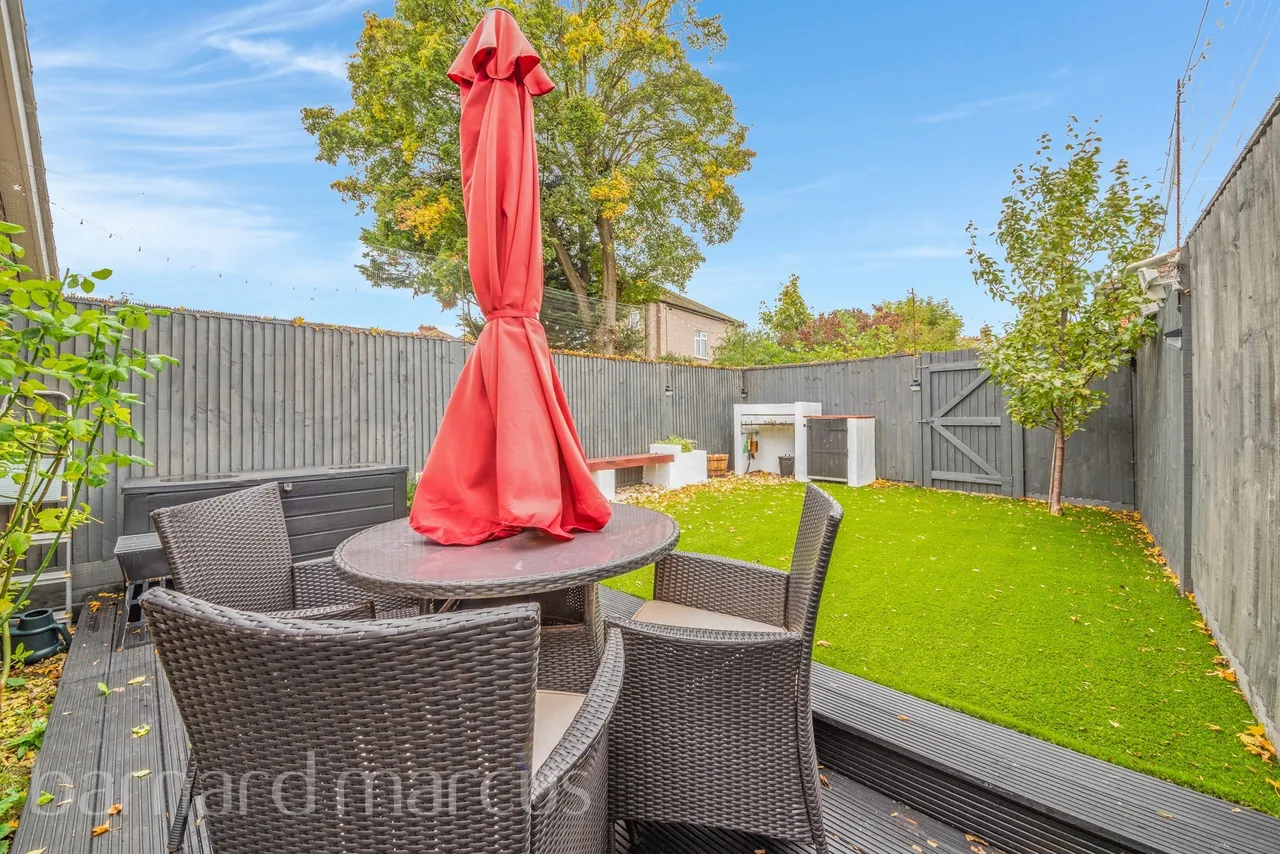 Southwood Close, Worcester Park, photo 9
