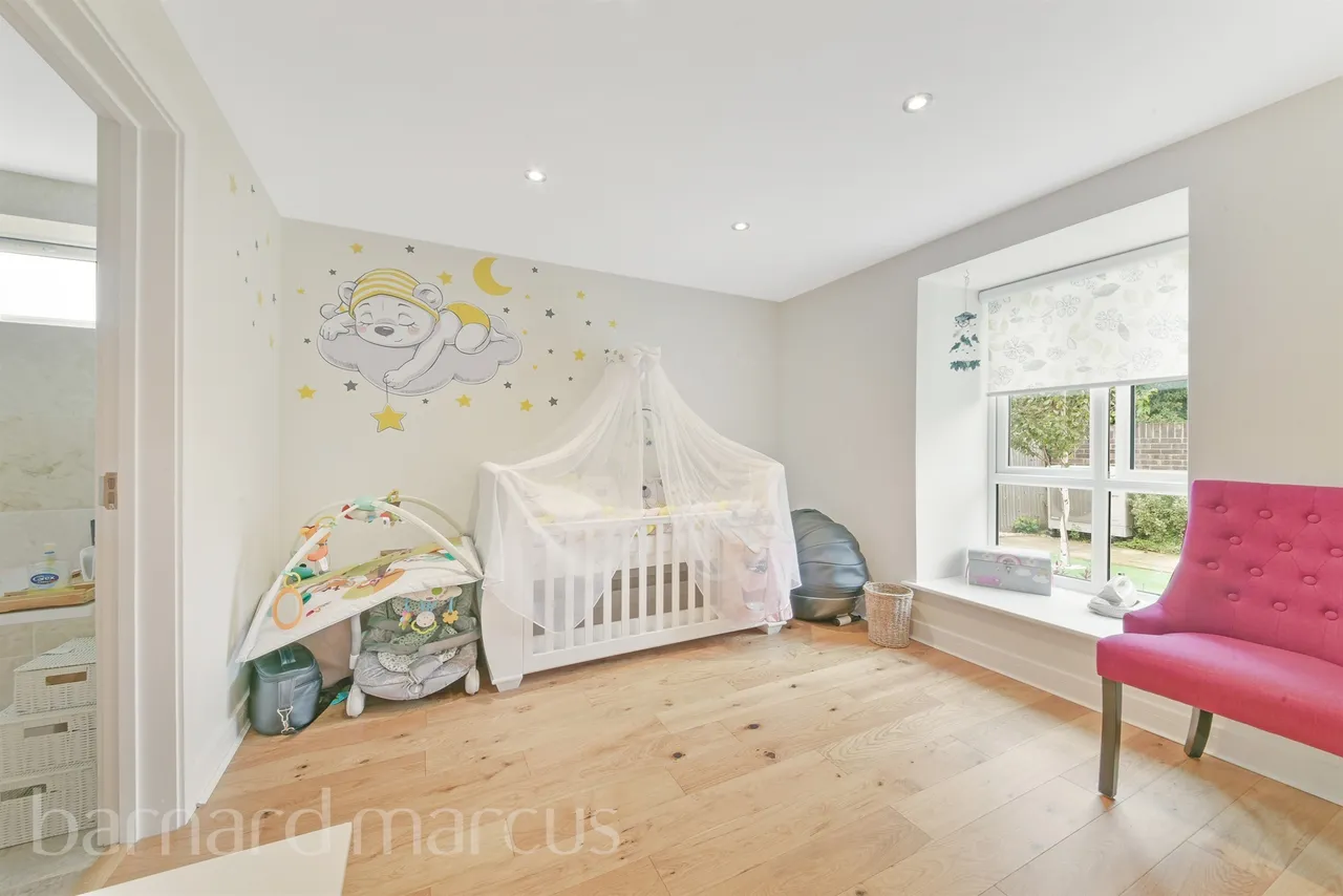Southwood Close, Worcester Park, photo 6
