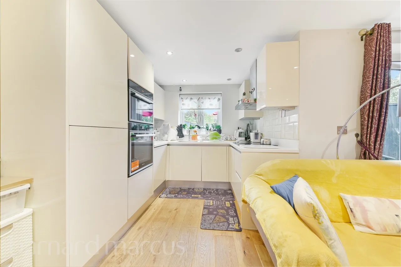 Southwood Close, Worcester Park, photo 11