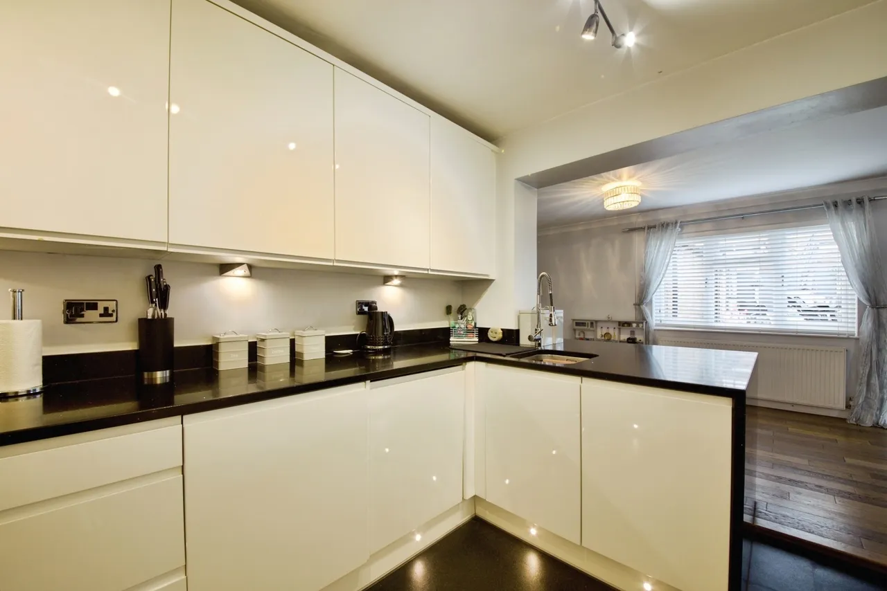 Archway, Romford, RM3, photo 8