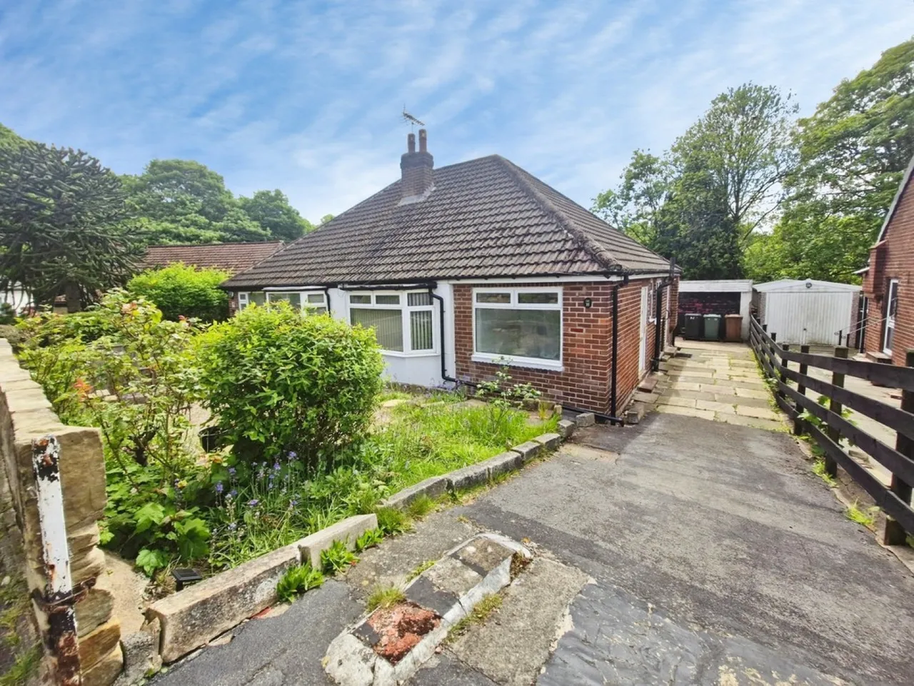 2 bed house for sale — Newlay Wood Crescent, Horsforth