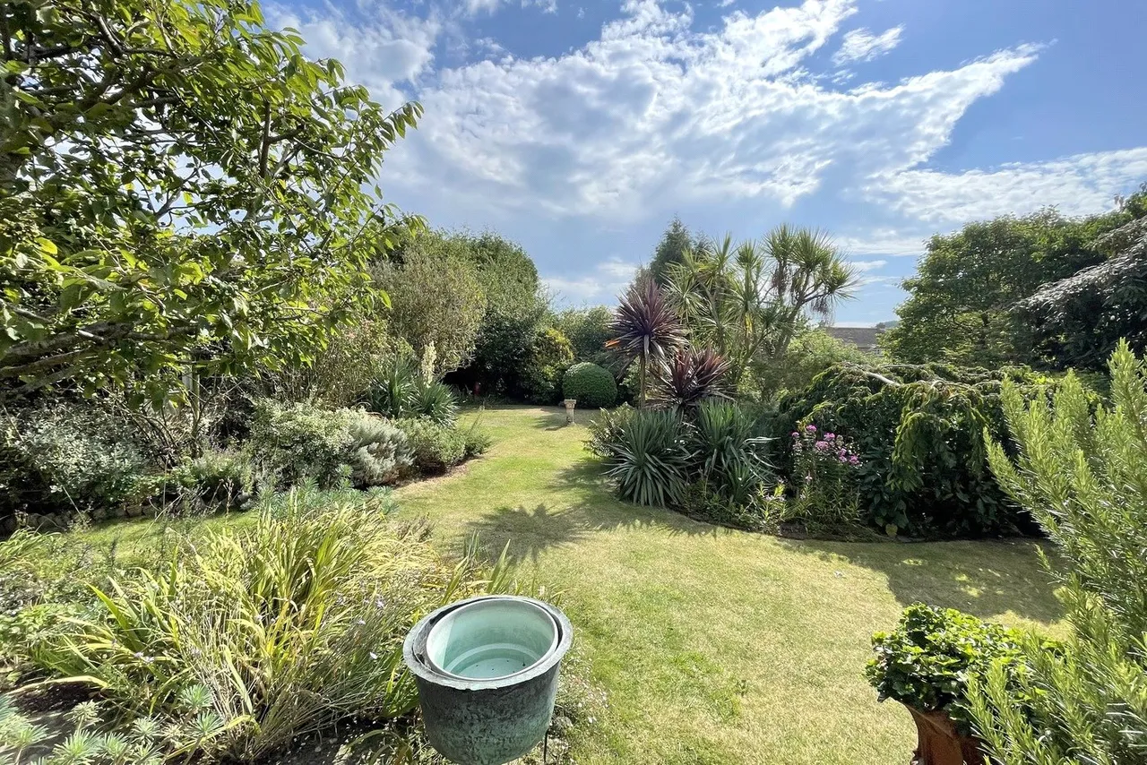 Hollesley Road, Alderton, IP12, photo 19
