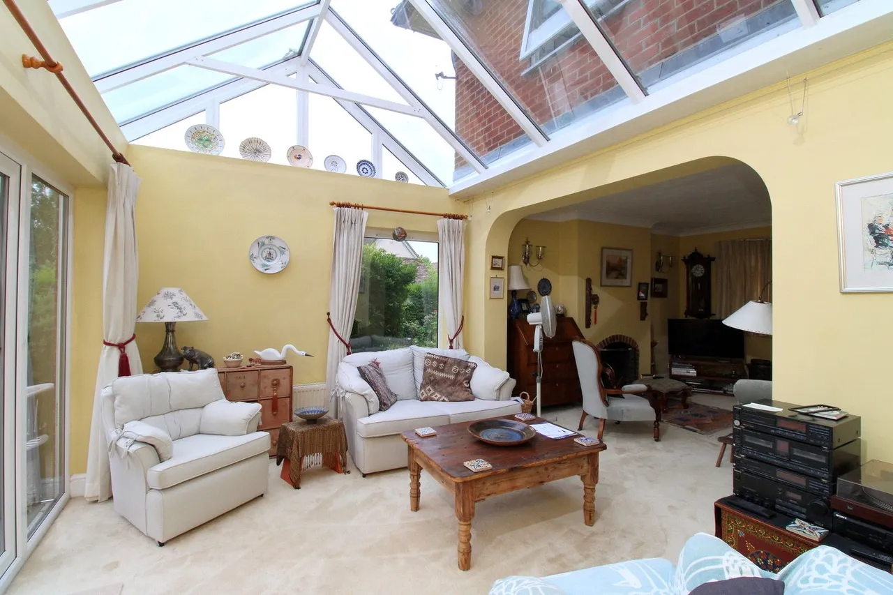 Hollesley Road, Alderton, IP12, photo 3