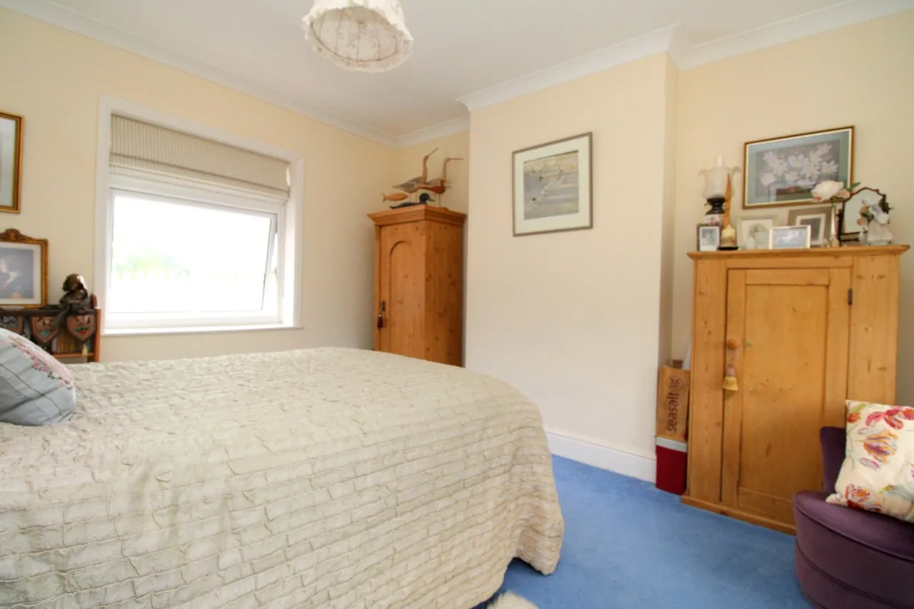 Hollesley Road, Alderton, IP12, photo 15