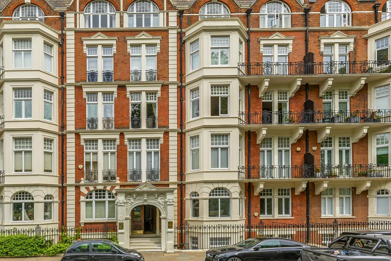 3 bed flat for sale — Franklins Row, London, SW3