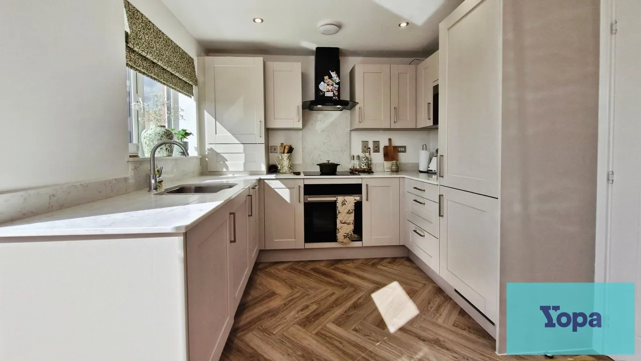 William Venables Drive, Telford, TF2, photo 5