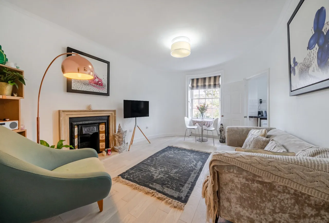 2 bed flat for sale — Brock Street, Bath, BA1 2LN