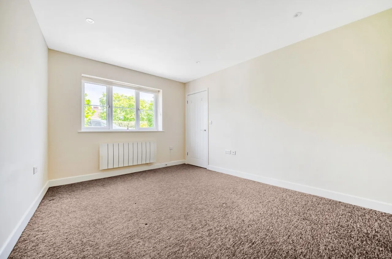 Smallbrook Road, Warminster, BA12, photo 9