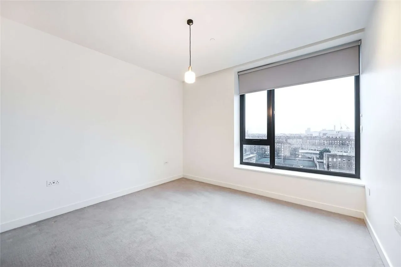 Wood Crescent, Television Centre, W12, photo 7
