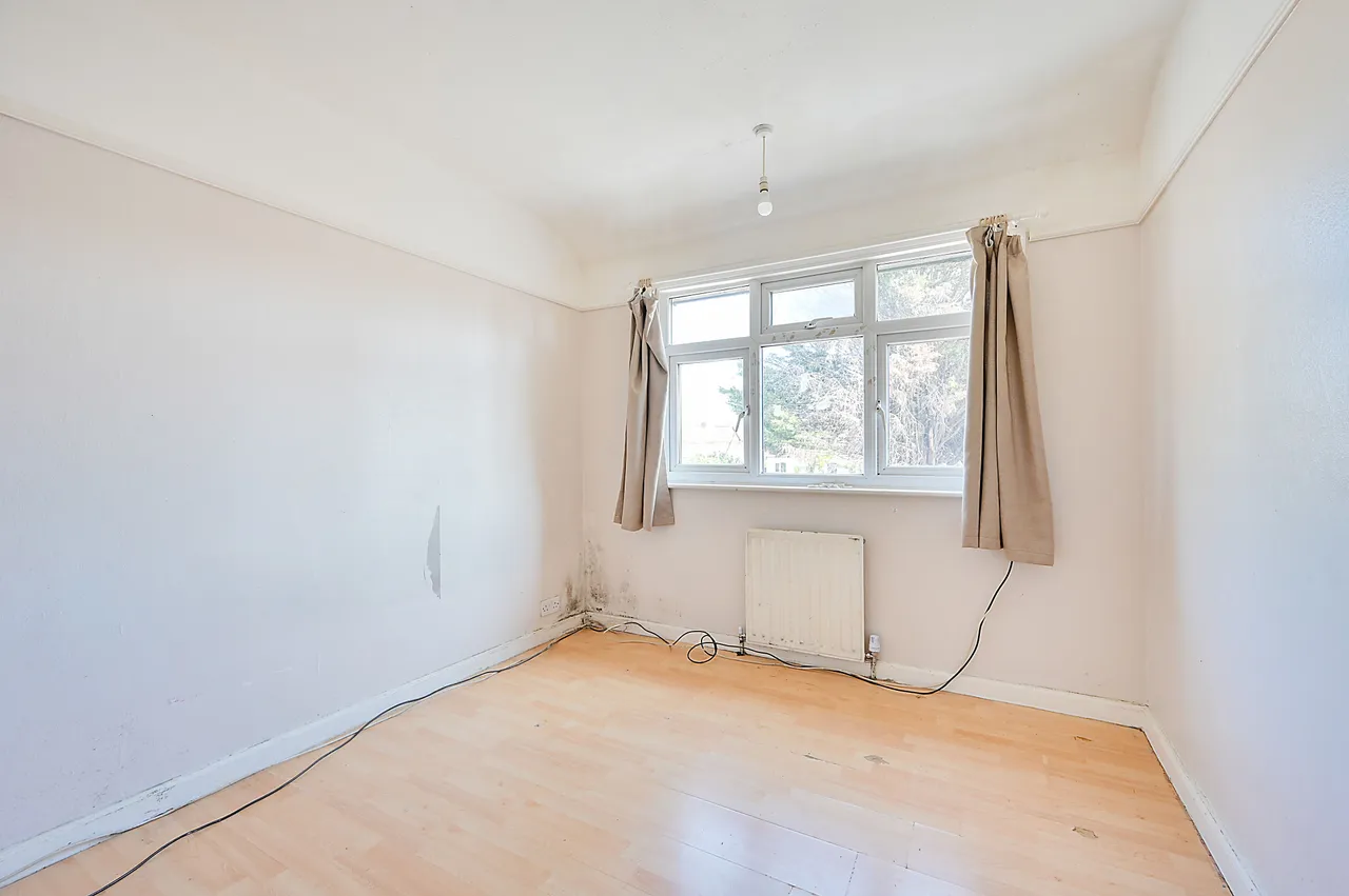 7 Hazelbank, Surbiton, photo 6