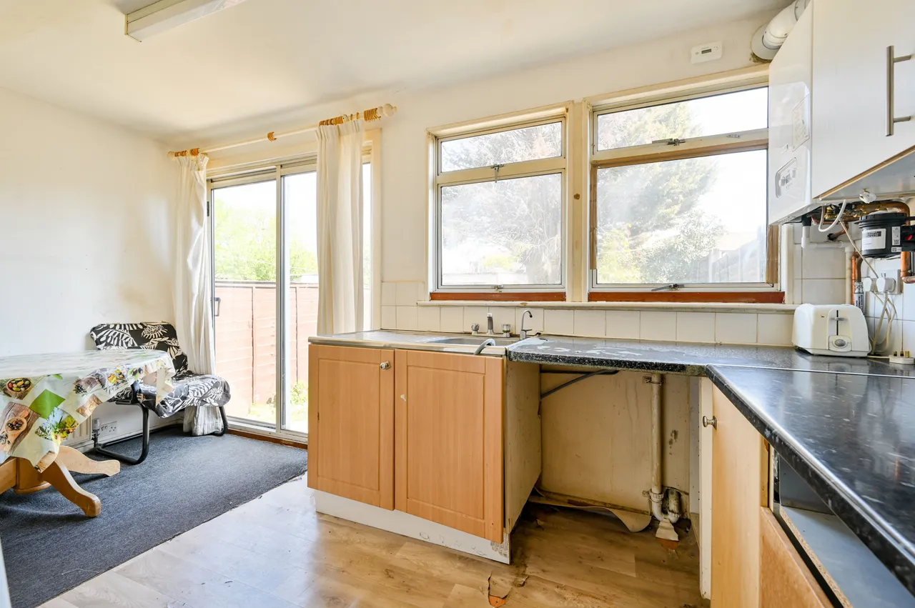 7 Hazelbank, Surbiton, photo 4