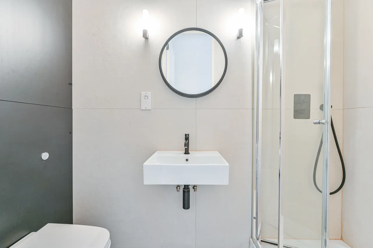 Showflat 1, The Antigallican, 428 Woolwich Road, photo 8