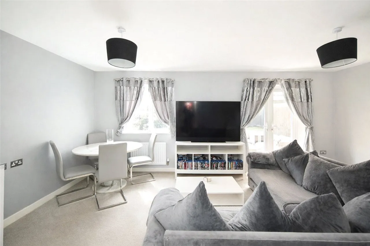 Fieldon Drive, ATHERSTONE, Warwickshire, CV9, photo 3