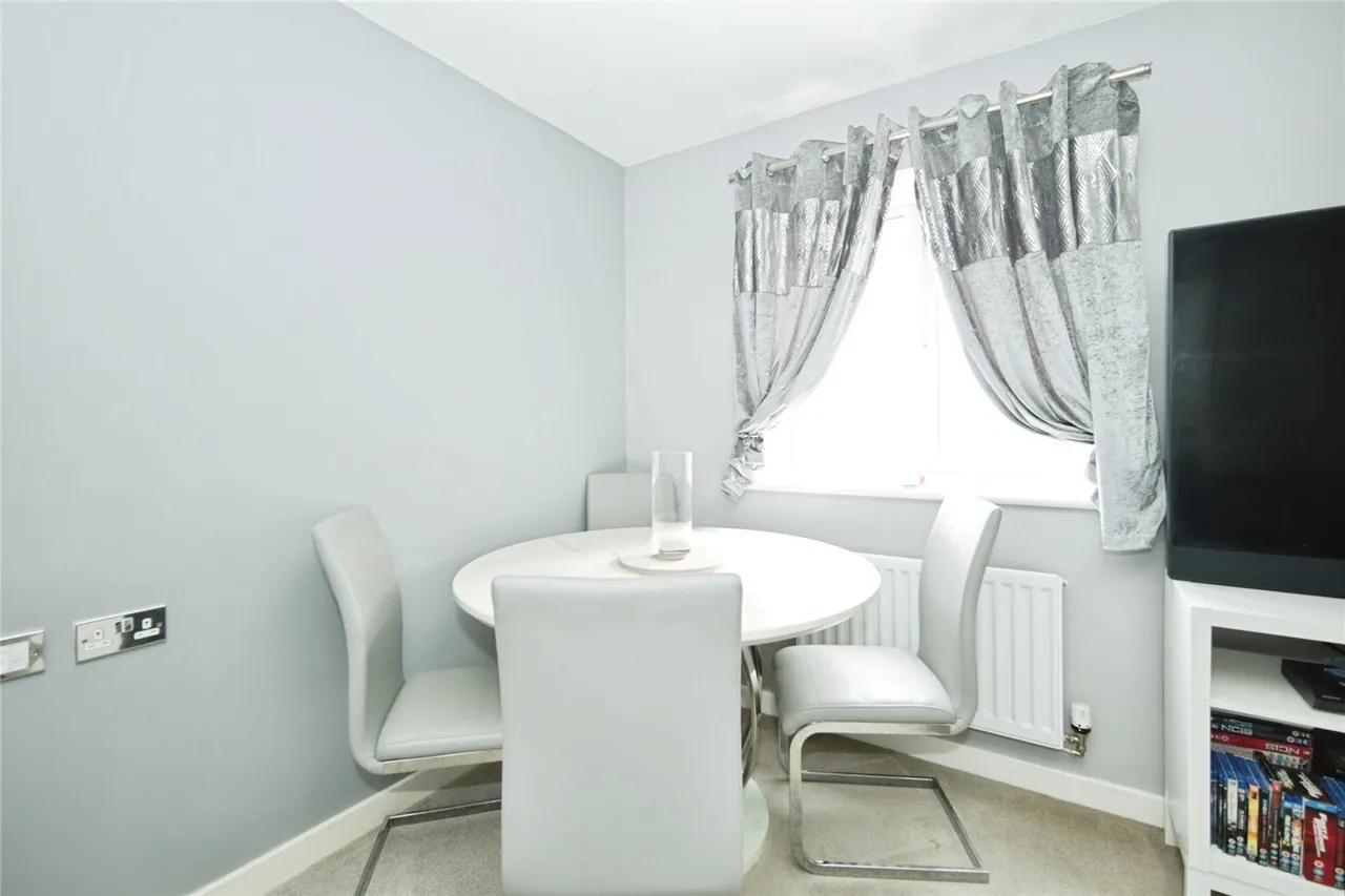 Fieldon Drive, ATHERSTONE, Warwickshire, CV9, photo 8