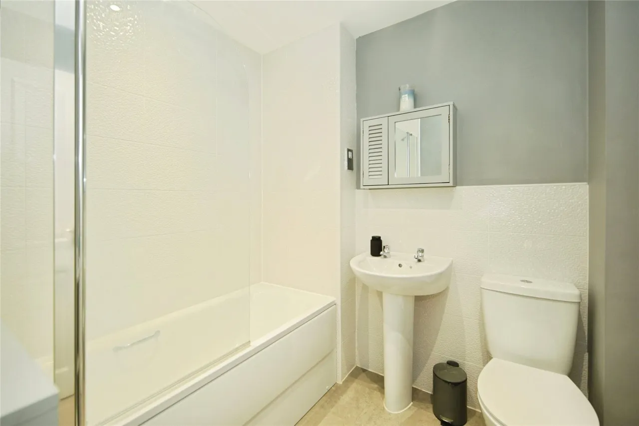 Fieldon Drive, ATHERSTONE, Warwickshire, CV9, photo 18