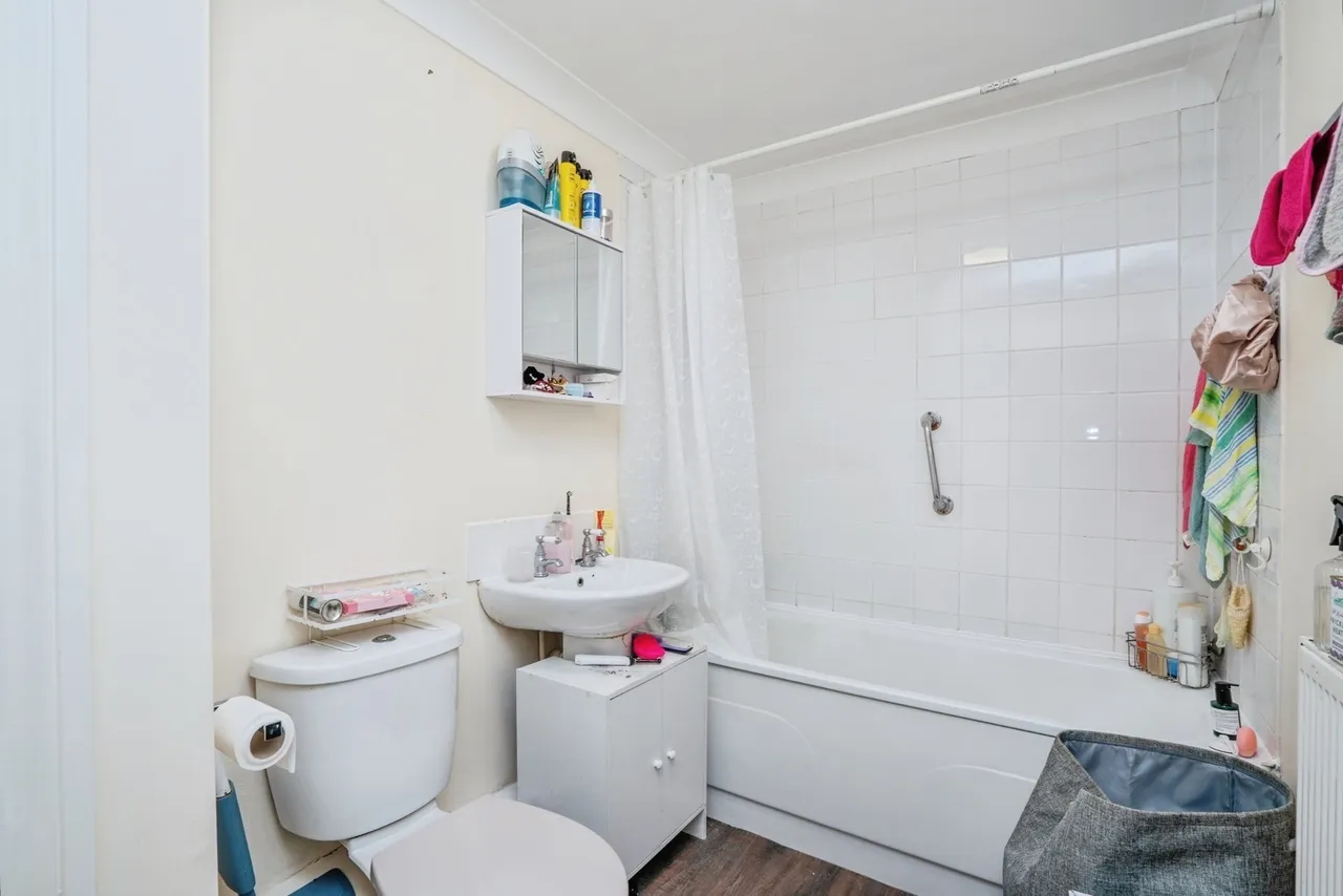 Fratton Road, Portsmouth, PO1, photo 11