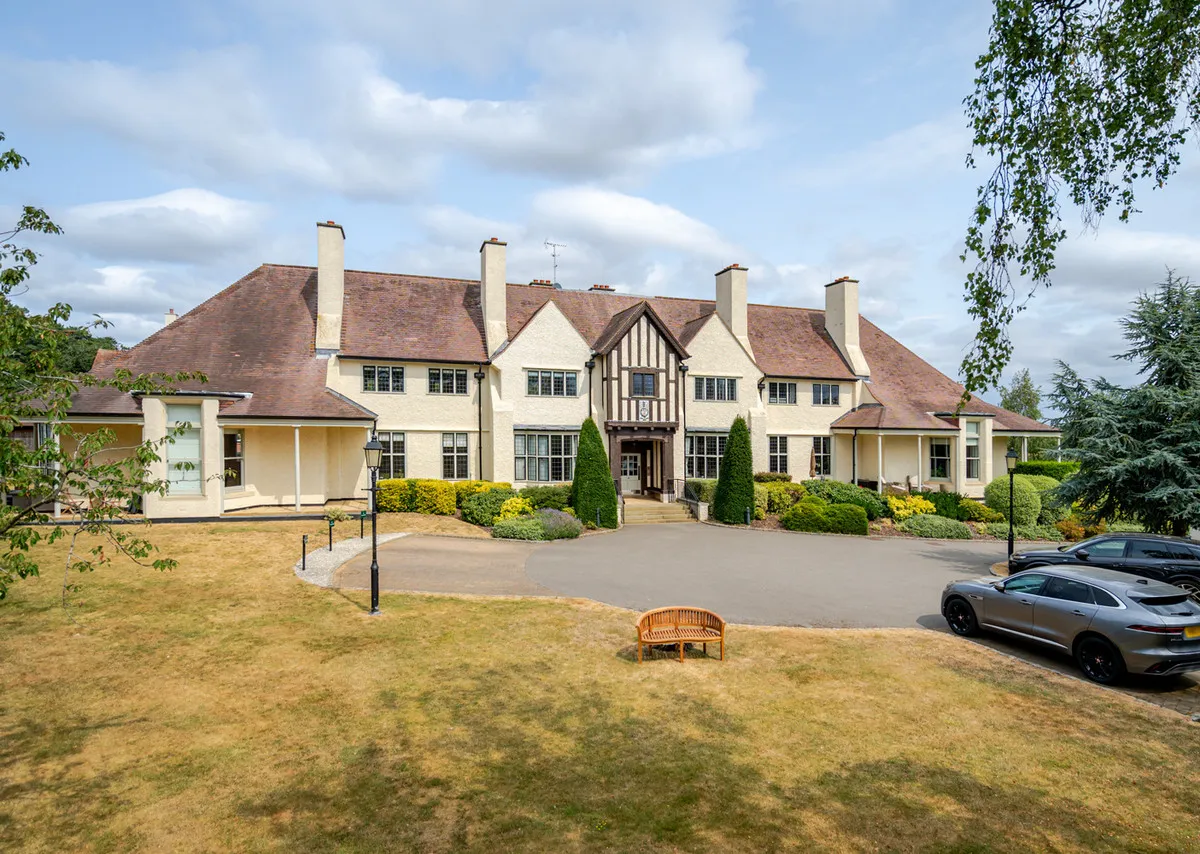 2 bed flat for sale, Milton Keynes, MK17