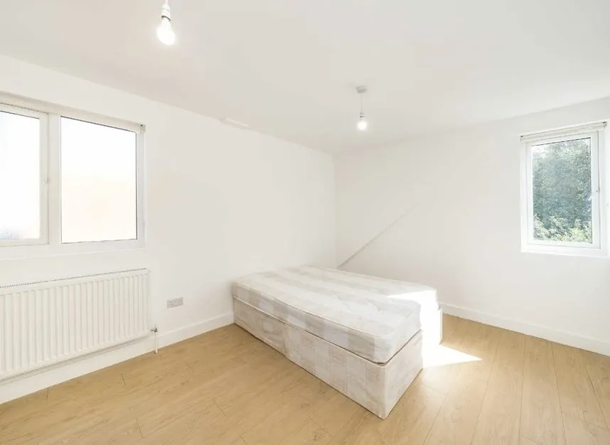 Station Road, Hendon, NW4, photo 5