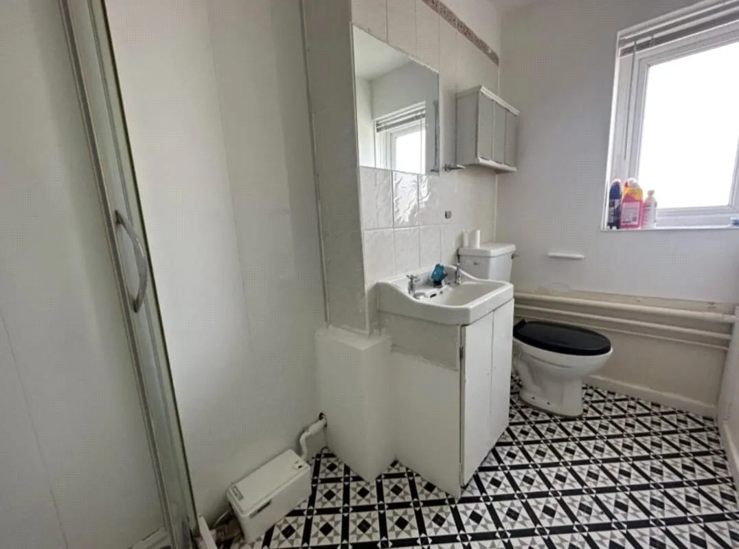 South Street, Gosport, PO12, photo 5