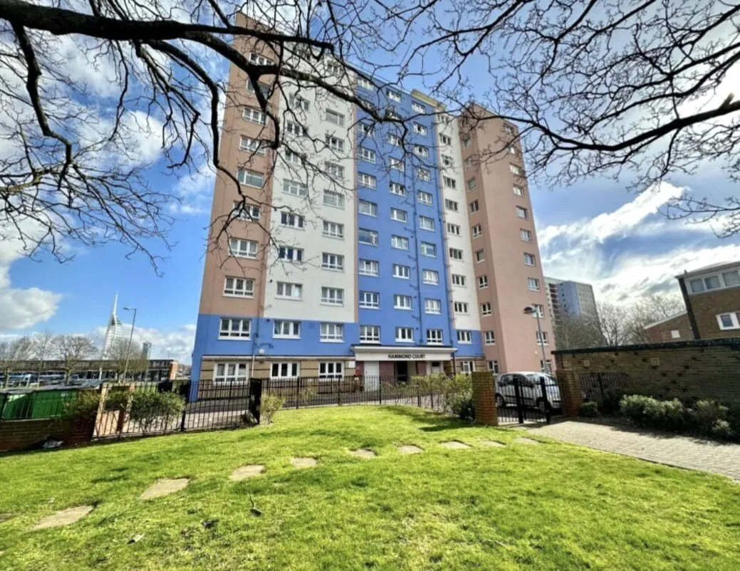 1 bed flat for sale, South Street, Gosport, PO12