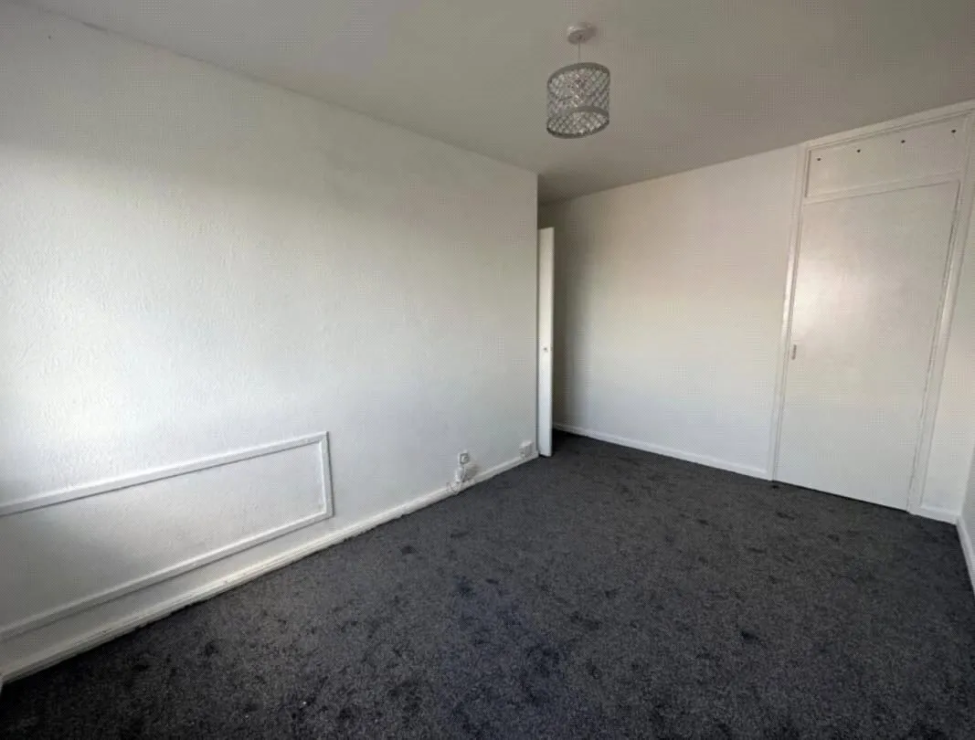 South Street, Gosport, PO12, photo 4