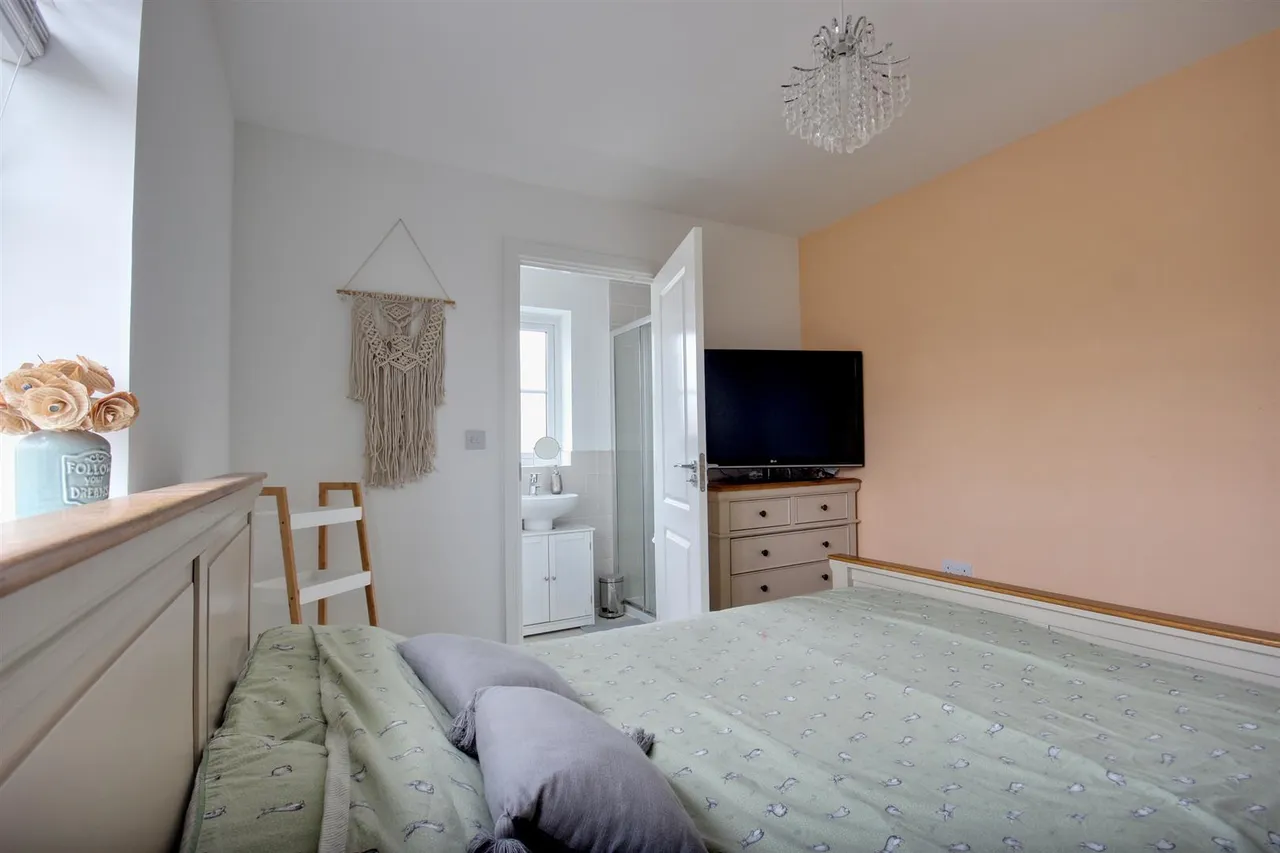 Wheatley Drive, Cottingham, photo 3