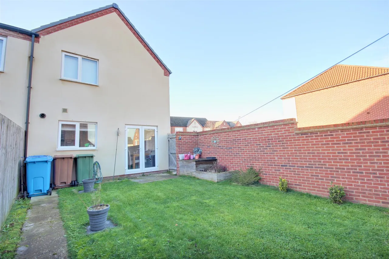 Wheatley Drive, Cottingham, photo 13