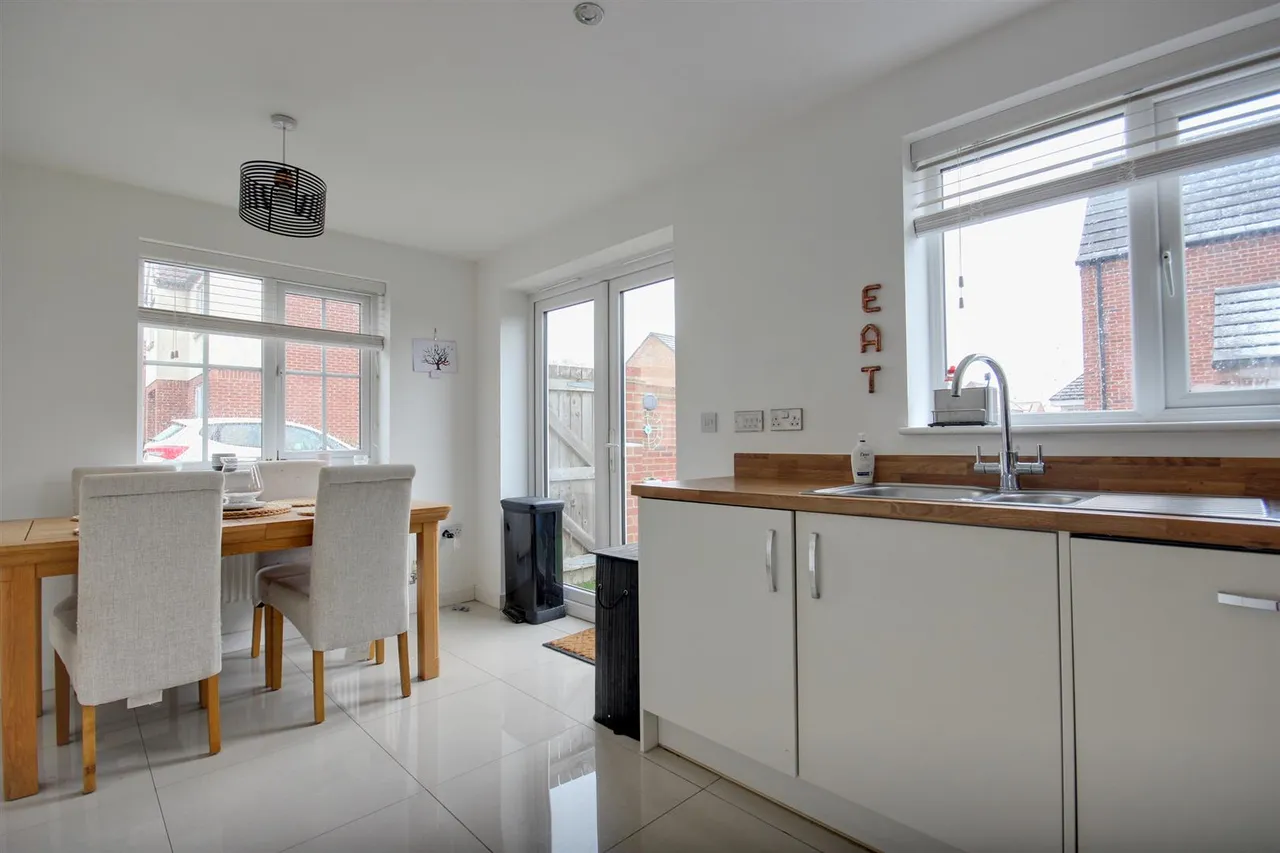 Wheatley Drive, Cottingham, photo 5