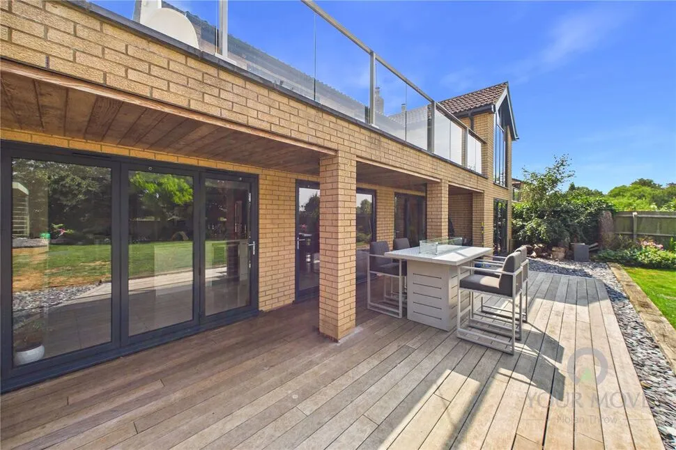 Meadow Close, Ringstead, NN14, photo 38