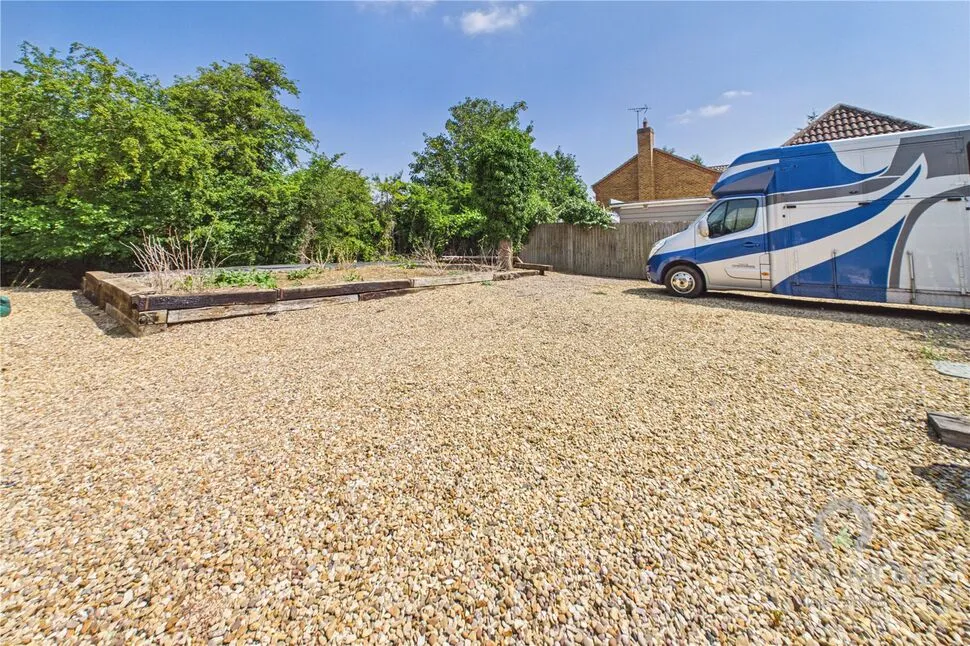 Meadow Close, Ringstead, NN14, photo 47
