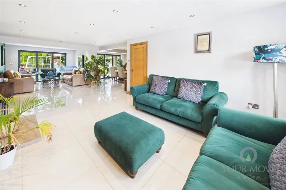 Meadow Close, Ringstead, NN14, photo 17