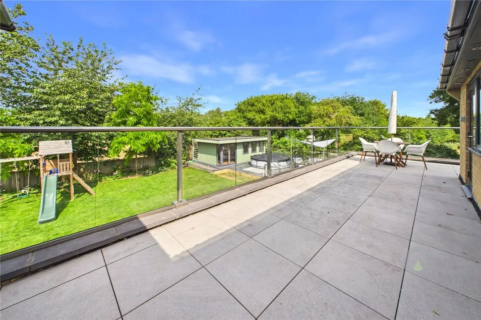 Meadow Close, Ringstead, NN14, photo 36