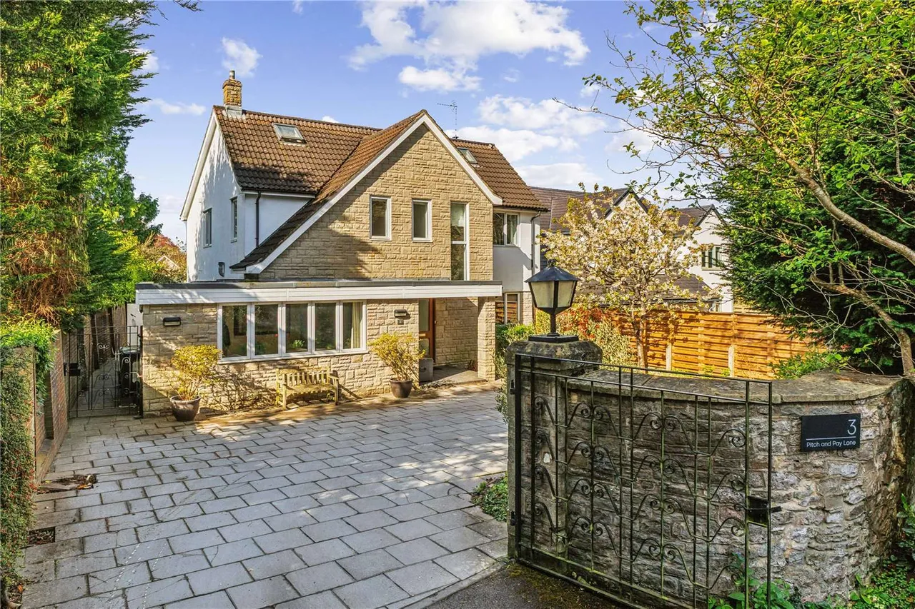 5 bed house for sale — Pitch & Pay Lane, Sneyd Park, Bristol, BS9 1NH