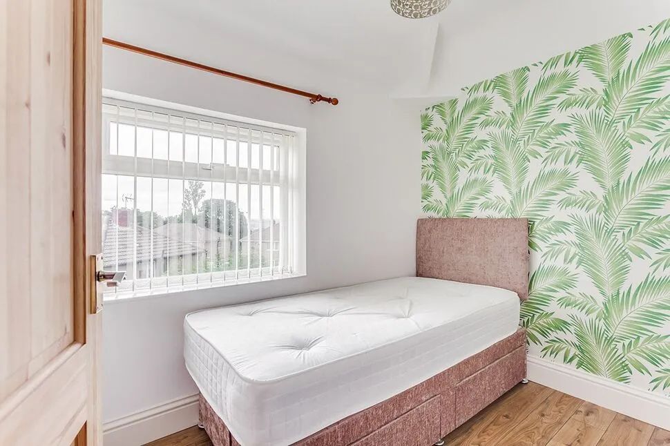 Carr House Gate, Wyke, West Yorkshire, BD12, photo 5