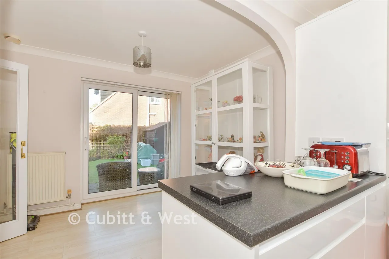 Campion Close, Littlehampton, BN16, photo 6